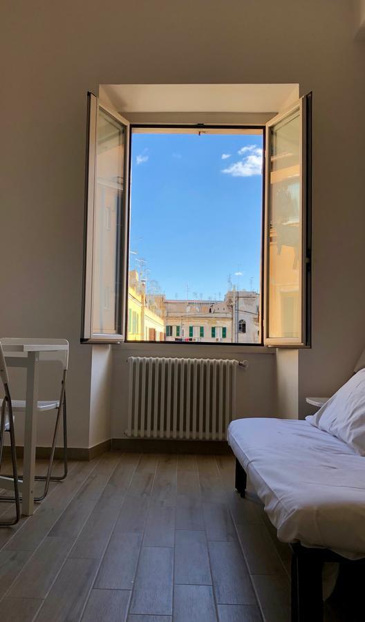 Termini Station Little House Apartment โรม ภายนอก รูปภาพ