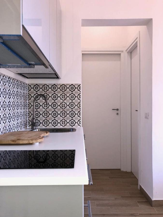 Termini Station Little House Apartment โรม ภายนอก รูปภาพ